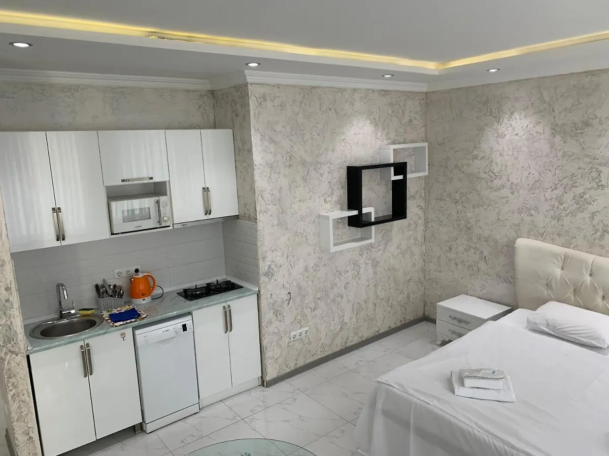 Pirosmani Apartments 18D Batumi 0*,